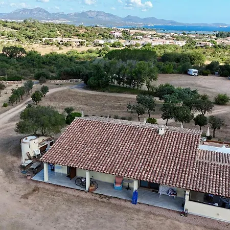 Oda ve Kahvaltı Molti Mari Olbia