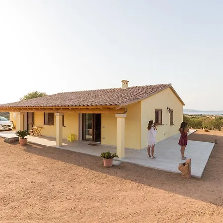 Molti Mari Bed & Breakfast