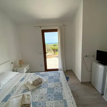 Molti Mari B&B Retreat Όλμπια