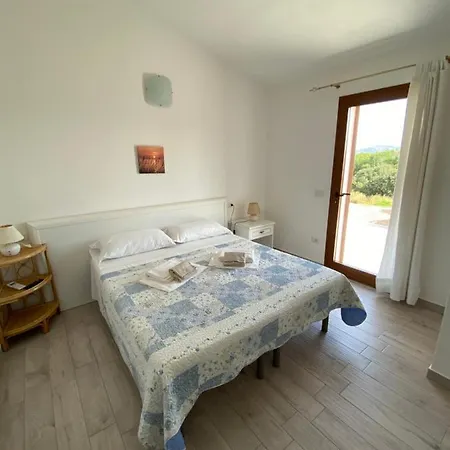 Molti Mari B&B Retreat 3* Όλμπια