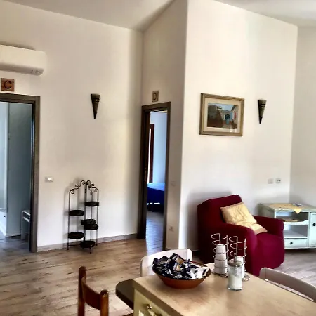 Molti Mari Bed and breakfast 2*