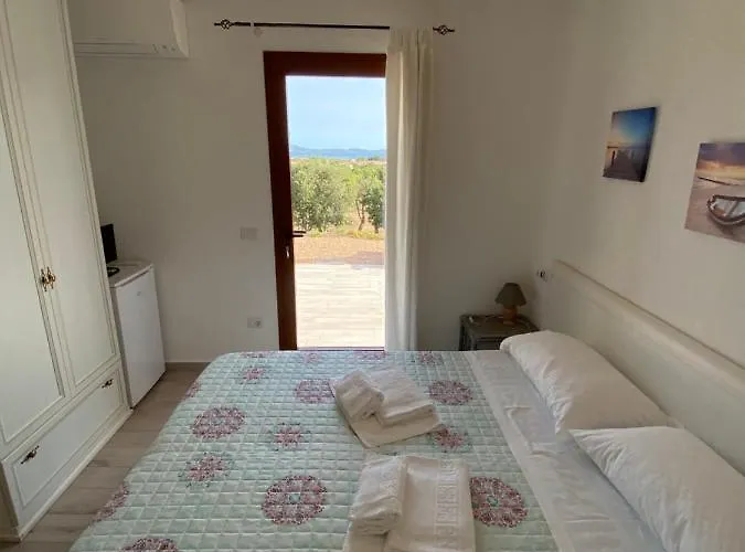 Molti Mari Couette-café Olbia